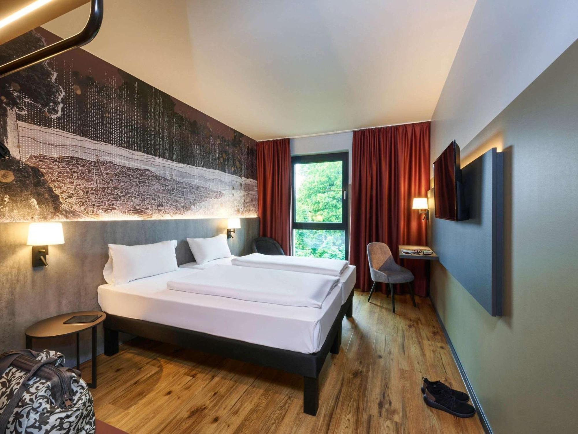 Отель Ibis Styles Зинген Экстерьер фото